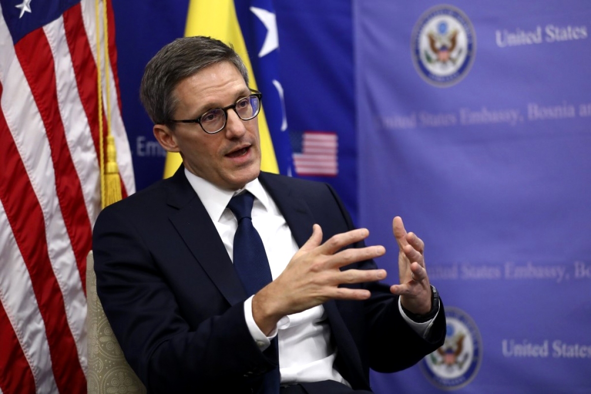US expects to lift relations with Vietnam